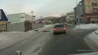 Dość nietypowy sposób na wyprowadzanie psa