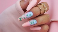 Delicate flowers ombre nails art / Elisium Nails