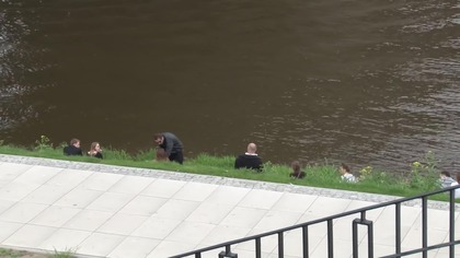 Przemoc wobec kobiety. zobacz jak naprawdę reagują Polacy.