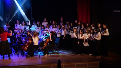 Przybieżeli do Betlejem - Orkiestra smyczkowa prow.  Małgorzata Basiuk