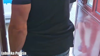 Zadał kilka ciosów nożem matce.  Usłyszał zarzut usiłowania zabójstwa