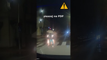 Bandyta na przejściu ! Nieustąpienie pierwszeństwa pieszej na PDP #shorts #rikordwidjo #polska