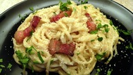 Spaghetti carbonara - Gotuj z Video-Kuchnia. pl