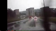 Uderzenia piorun&oacute;w