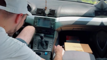 NOWE AUDIO w BMW E46! Szybka Wymiana Radia na Lepsze  + Ładowarka Magsafe