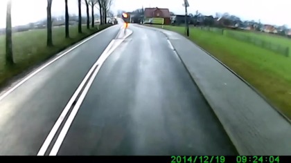 Szybka jazda zakończona dachowaniem