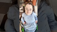 Dlaczego zawsze siedzę na skraju wózka?  | #shorts | Magdalena Augustynowicz
