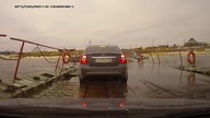 Jazda po zarwanym moście