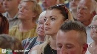 Mistrzowie partactwa, Niemcy zbierający truskawki i nie dla migrantów