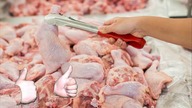 Wiadomości 23:45 | CHLOROWANE KURCZAKI Z USA - CZY DOTRĄ DO EUROPY?