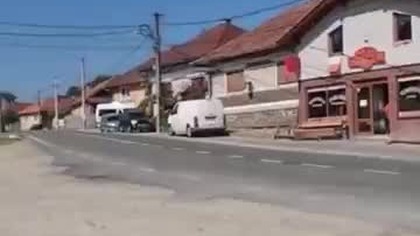 Jednak jest sklep.  #travelvlog #podróże #autostop #vlog #traveling
