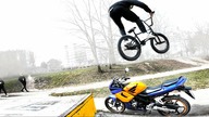 PRZESKOCZYŁ MOTOCYKL NA BMX skatepark Stargard / 2022#10
