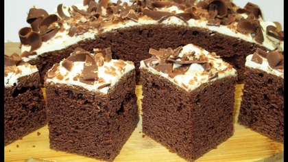 pyszne delikatne CIASTO CZEKOLADOWE z serkowym kremem