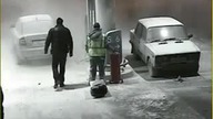 Idiota na stacji paliw