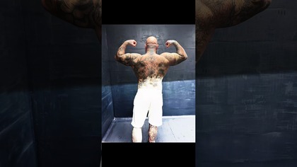 #buczer #gym #workout #trening #shorts #short #viral #trend #back #muscle #tattoo #tattoos #ink #tat