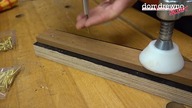 S033. Wkręcanie wkrętów mosiężnych / Screwing brass screws