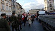 Przemarsz z rynku głównego do bazyliki Mariackiej na Zaduszki Partyzanckie w Krakowie