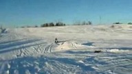 Skuter śnieżny - skok