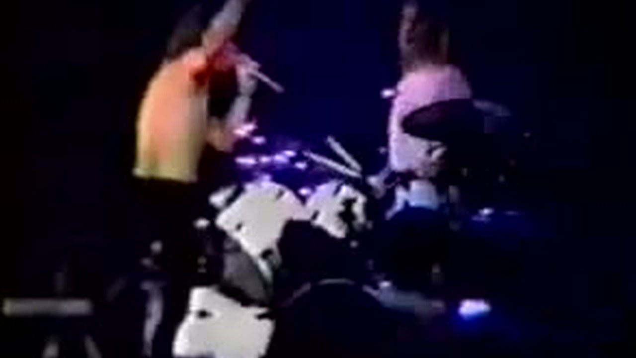 Nicko Mcbrain Vs Lars Ulrich