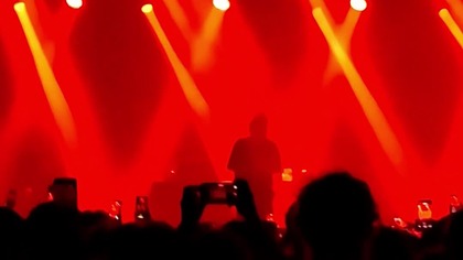 Lil Tracy performs live Cobain by Lil Peep (Blood Moon Tour)