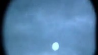 Nocne niebo jest pełne przelatujących obiektów nieznanego pochodzenia