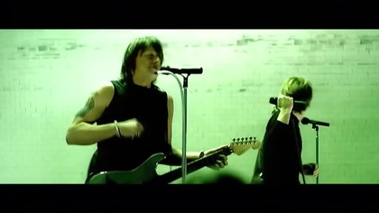 Bon Jovi - Its My Life (Official Music Video)
