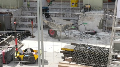 Trwa remont wejścia do Urzędu Miejskiego w Jaworznie