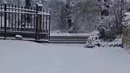 Odśnieżanie chodnika i budowa komputera niedzielny poranek