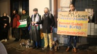 Nocna pikieta przed Konsulatem USA przeciw ludobójstwu dokonywanym przez Izrael w Strefie Gazy