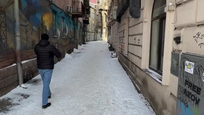 Boczna od alei wolności.