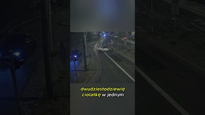 Audi wjechało w przystanek, uciekła mimo zakazu #Poznań #wypadek #policja