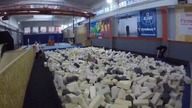 Bonus- freestyle park - basen z gąbkami i deska