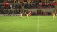 Polak potrafi! Stefan Galiński - strzelił gola głową z własnej połowy ...