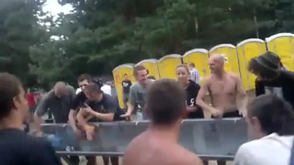 Woodstock 2012 - Co robią ludzie gdy z kran&oacute;w nie leci woda?
