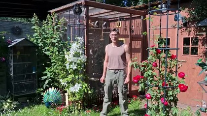 W Garden kuRaż * Poranek z ptakami i Lilka na dachu * 21.  06.  2025