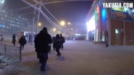 Nocne życie miasta przy -44 stopniach Celcjusza