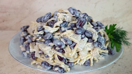 Sałatka z czerwonej fasoli  idealna na grilla i imprezę!