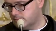 1549 Jedyny ksiądz który regularnie przekraczał próg mojego domu... jedyny! Janie jutro by były Twoj