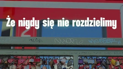Tu zakochani przypinają kłódki  #mostmiłości #polskirap #rap #rappl #shorts