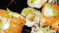 Jak poprawnie jeść sushi poradnik.  (z @C3rti :)