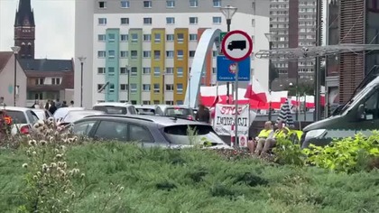 Atak na symbole Polski¿ Kto chciał wymazać barwy narodowe mp4 686x432