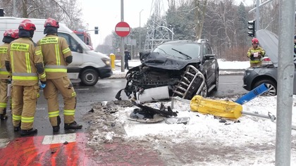 Kolizja na ulicy Grunwaldzkiej.  8-letnia dziewczyna trafiła do szpitala