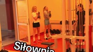 Dziewczyny robią SQUATY #shorts