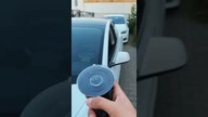 Jak naprawić odprysk na szybie w Tesli?