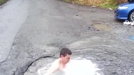 Dziura w irlandzkiej drodze