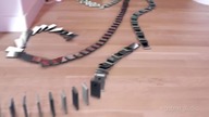 Domino z 10000 iPhon&oacute;w5