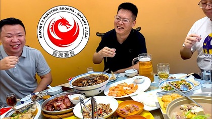 Polak w Chinach obiad z Chińczykami z za rzeki