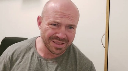 Obrona przed nożem.  Wielki mit.  Plecak, krzesło itp...