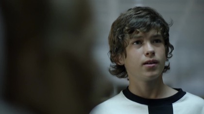 Ben Tennyson returns home from summer vacation only to discover that a rapidly aging alien criminal named, Eon, is planning to use an ancient alien artifact to destroy Bellwood.