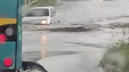 Wielka ulewa, grad i oberwanie chmury!  Zobaczcie nagrania od naszych widzów